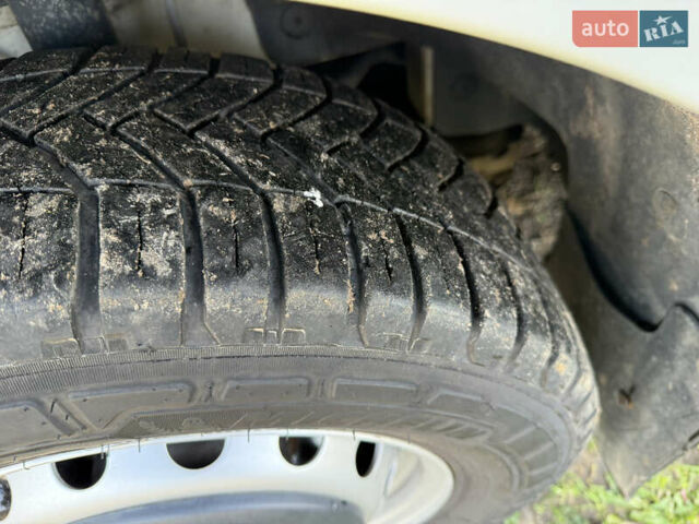 Белый Рено Мастер, объемом двигателя 2.3 л и пробегом 250 тыс. км за 15800 $, фото 27 на Automoto.ua