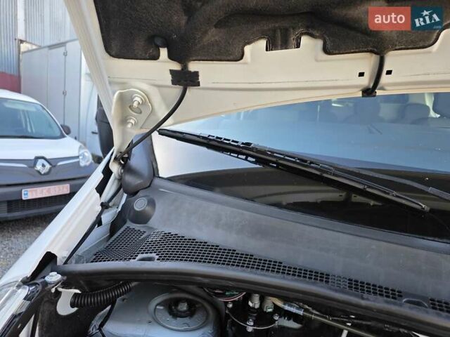 Білий Рено Мастєр, об'ємом двигуна 2.3 л та пробігом 190 тис. км за 18600 $, фото 19 на Automoto.ua