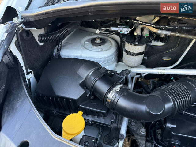 Белый Рено Мастер, объемом двигателя 2.3 л и пробегом 292 тыс. км за 16500 $, фото 107 на Automoto.ua