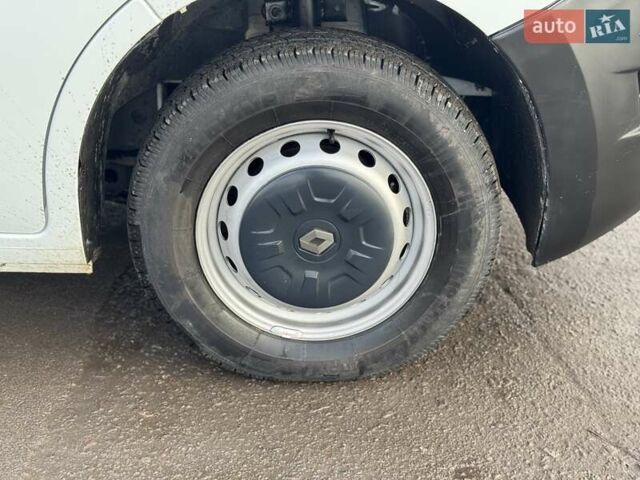 Білий Рено Мастєр, об'ємом двигуна 2.3 л та пробігом 187 тис. км за 16900 $, фото 14 на Automoto.ua