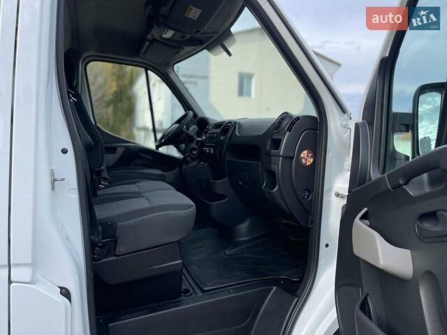 Білий Рено Мастєр, об'ємом двигуна 2.3 л та пробігом 320 тис. км за 14200 $, фото 13 на Automoto.ua