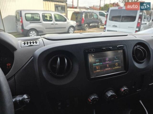 Білий Рено Мастєр, об'ємом двигуна 2.3 л та пробігом 190 тис. км за 18600 $, фото 29 на Automoto.ua