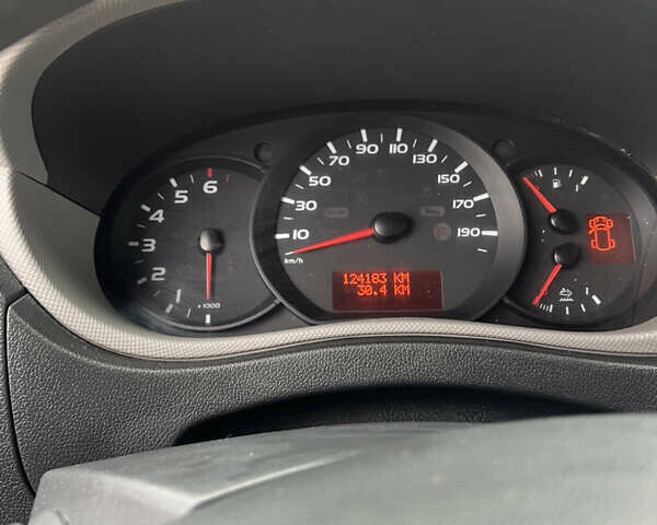 Белый Рено Мастер, объемом двигателя 2.3 л и пробегом 126 тыс. км за 17000 $, фото 6 на Automoto.ua