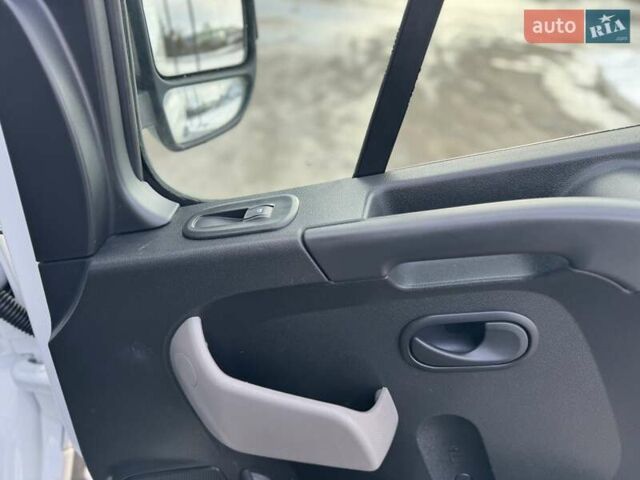 Білий Рено Мастєр, об'ємом двигуна 2.3 л та пробігом 187 тис. км за 16900 $, фото 44 на Automoto.ua