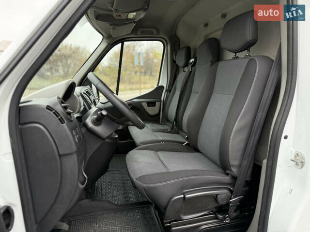 Білий Рено Мастєр, об'ємом двигуна 2.3 л та пробігом 250 тис. км за 14900 $, фото 15 на Automoto.ua