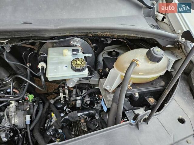 Рено Мастер 2017 в Дрогобыче на Automoto.ua Белый Рено Мастер, объемом двигателя 2.3 л и пробегом 325 тыс. км за 17500 $, фото 16 на Automoto.ua