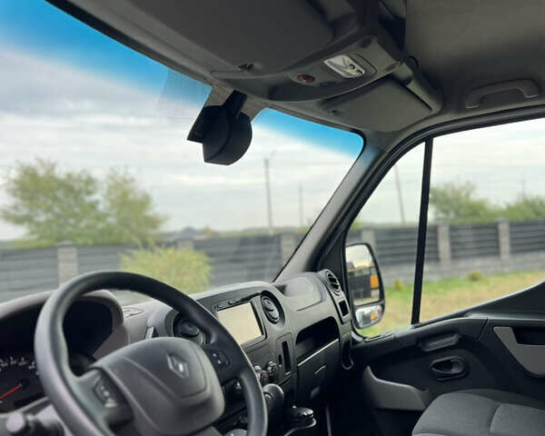 Білий Рено Мастєр, об'ємом двигуна 2.3 л та пробігом 360 тис. км за 17500 $, фото 14 на Automoto.ua