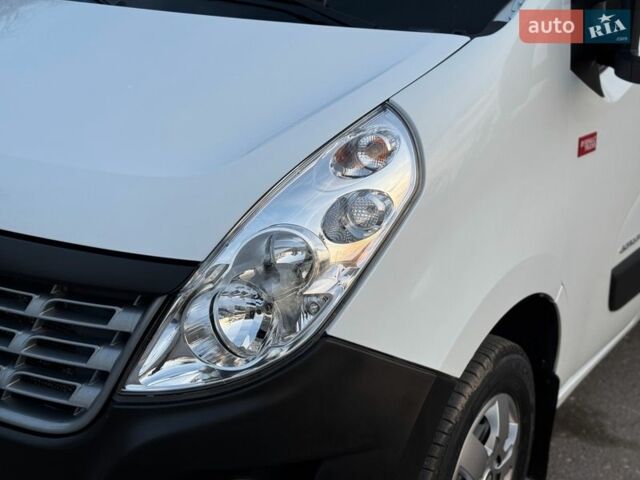 Белый Рено Мастер, объемом двигателя 2.3 л и пробегом 203 тыс. км за 15900 $, фото 19 на Automoto.ua