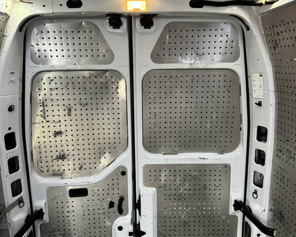 Білий Рено Мастєр, об'ємом двигуна 2.3 л та пробігом 239 тис. км за 16299 $, фото 26 на Automoto.ua