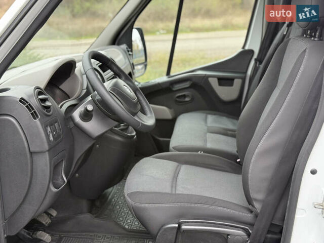 Білий Рено Мастєр, об'ємом двигуна 2.3 л та пробігом 250 тис. км за 14900 $, фото 13 на Automoto.ua