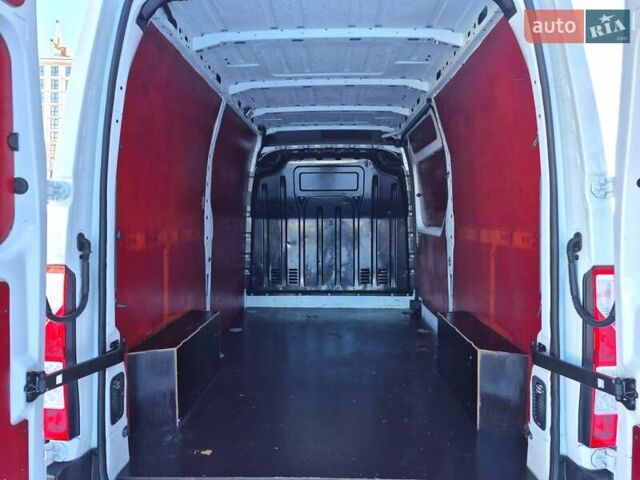 Белый Рено Мастер, объемом двигателя 2.3 л и пробегом 257 тыс. км за 14250 $, фото 32 на Automoto.ua