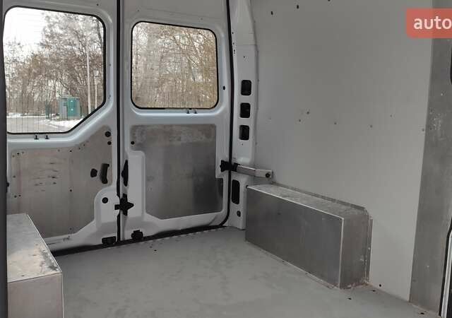 Білий Рено Мастєр, об'ємом двигуна 2.3 л та пробігом 214 тис. км за 14350 $, фото 12 на Automoto.ua