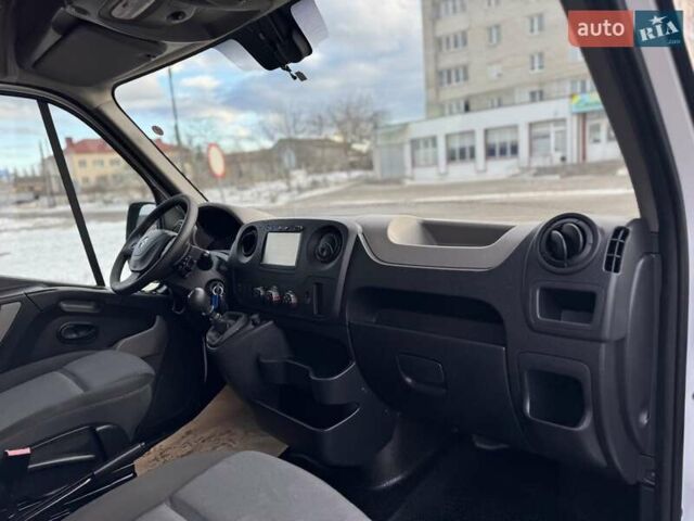 Білий Рено Мастєр, об'ємом двигуна 2.3 л та пробігом 187 тис. км за 16900 $, фото 48 на Automoto.ua