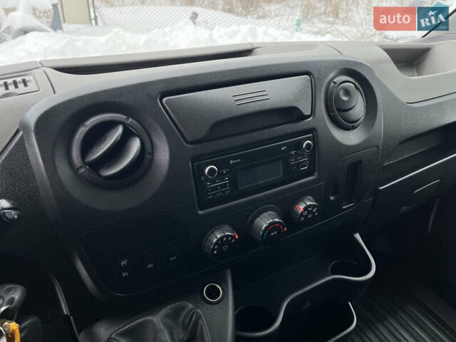 Белый Рено Мастер, объемом двигателя 2.3 л и пробегом 250 тыс. км за 17900 $, фото 23 на Automoto.ua