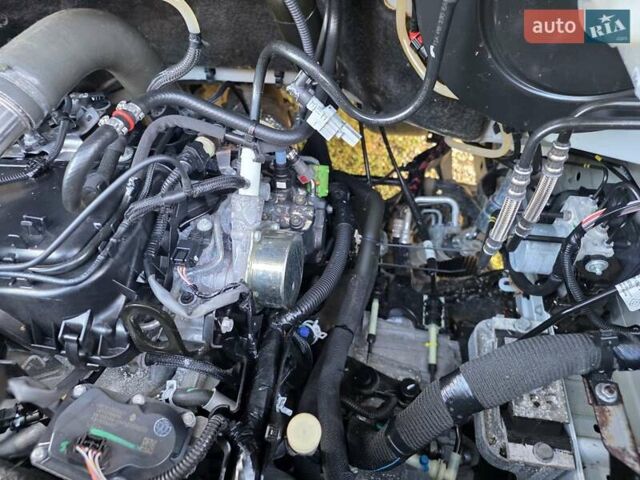 Білий Рено Мастєр, об'ємом двигуна 2.3 л та пробігом 190 тис. км за 18600 $, фото 23 на Automoto.ua