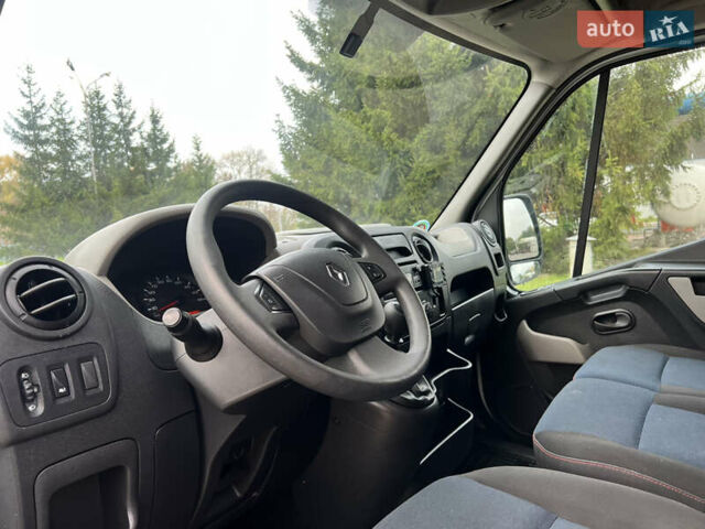 Рено Мастер 2017 в Бердичеве на Automoto.ua Белый Рено Мастер, объемом двигателя 2.3 л и пробегом 210 тыс. км за 16900 $, фото 11 на Automoto.ua