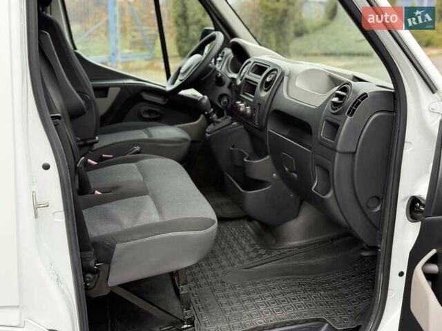 Білий Рено Мастєр, об'ємом двигуна 2.3 л та пробігом 250 тис. км за 14900 $, фото 17 на Automoto.ua