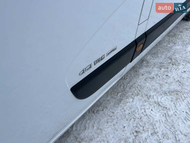 Белый Рено Мастер, объемом двигателя 2.3 л и пробегом 250 тыс. км за 17900 $, фото 9 на Automoto.ua