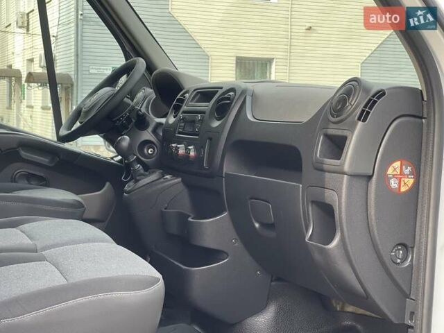 Білий Рено Мастєр, об'ємом двигуна 2.3 л та пробігом 320 тис. км за 14200 $, фото 15 на Automoto.ua