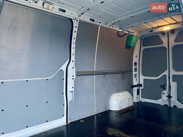 Белый Рено Мастер, объемом двигателя 2.3 л и пробегом 378 тыс. км за 13700 $, фото 14 на Automoto.ua