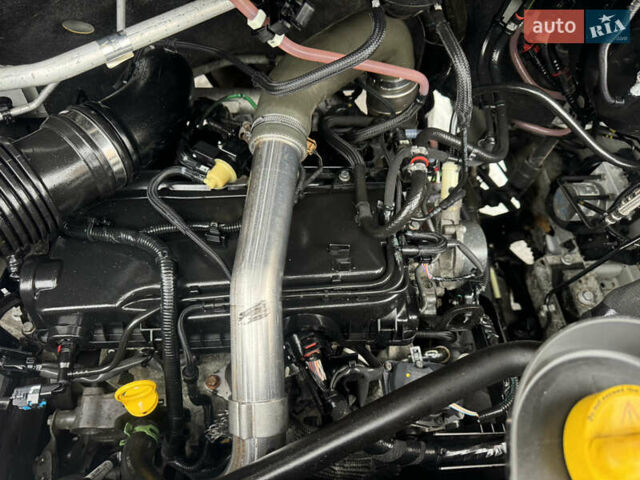 Білий Рено Мастєр, об'ємом двигуна 2.3 л та пробігом 215 тис. км за 18900 $, фото 17 на Automoto.ua