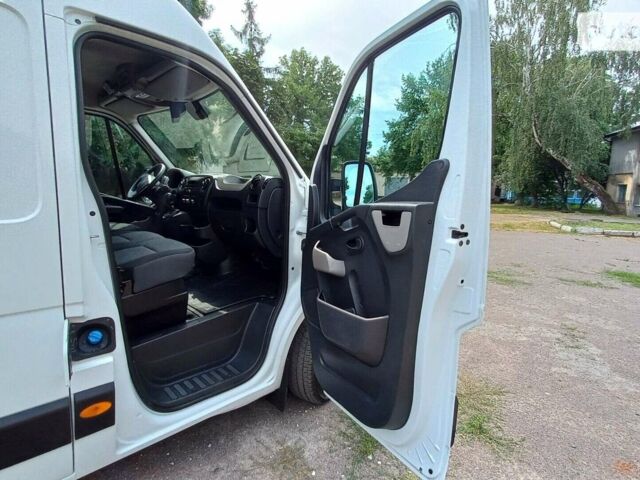 Белый Рено Мастер, объемом двигателя 2.3 л и пробегом 189 тыс. км за 19900 $, фото 19 на Automoto.ua
