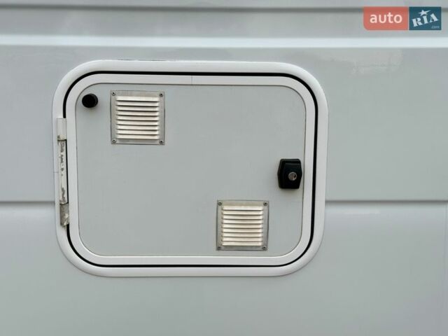 Белый Рено Мастер, объемом двигателя 2.3 л и пробегом 204 тыс. км за 23500 $, фото 26 на Automoto.ua