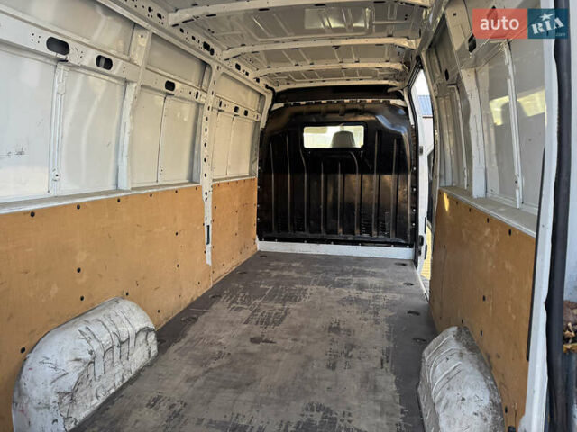 Белый Рено Мастер, объемом двигателя 2.3 л и пробегом 455 тыс. км за 11500 $, фото 6 на Automoto.ua