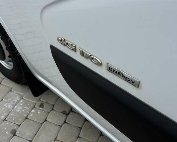 Білий Рено Мастєр, об'ємом двигуна 2.3 л та пробігом 360 тис. км за 17500 $, фото 28 на Automoto.ua