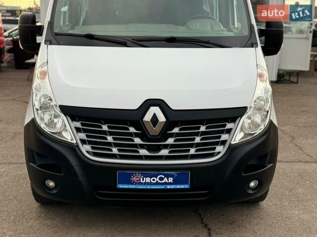 Белый Рено Мастер, объемом двигателя 2.3 л и пробегом 204 тыс. км за 23500 $, фото 6 на Automoto.ua