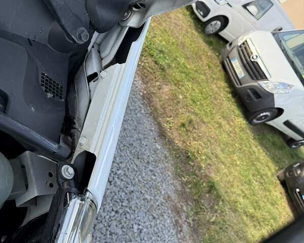 Белый Рено Мастер, объемом двигателя 2.3 л и пробегом 250 тыс. км за 15800 $, фото 19 на Automoto.ua