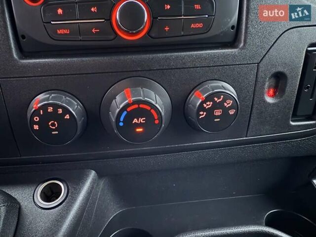 Белый Рено Мастер, объемом двигателя 2.3 л и пробегом 290 тыс. км за 17799 $, фото 25 на Automoto.ua