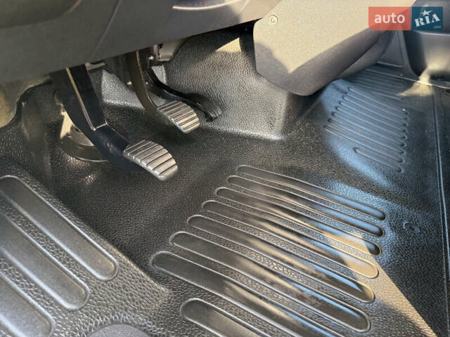 Білий Рено Мастєр, об'ємом двигуна 0 л та пробігом 217 тис. км за 19700 $, фото 36 на Automoto.ua