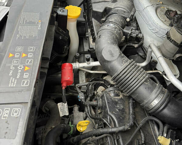 Белый Рено Мастер, объемом двигателя 2.3 л и пробегом 239 тыс. км за 17200 $, фото 34 на Automoto.ua