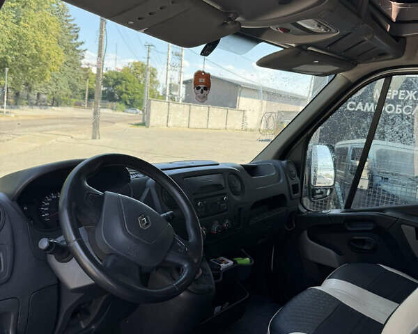 Білий Рено Мастєр, об'ємом двигуна 2.3 л та пробігом 574 тис. км за 13000 $, фото 9 на Automoto.ua