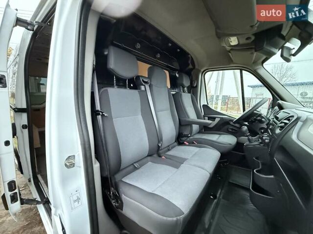 Белый Рено Мастер, объемом двигателя 2.3 л и пробегом 290 тыс. км за 17799 $, фото 23 на Automoto.ua