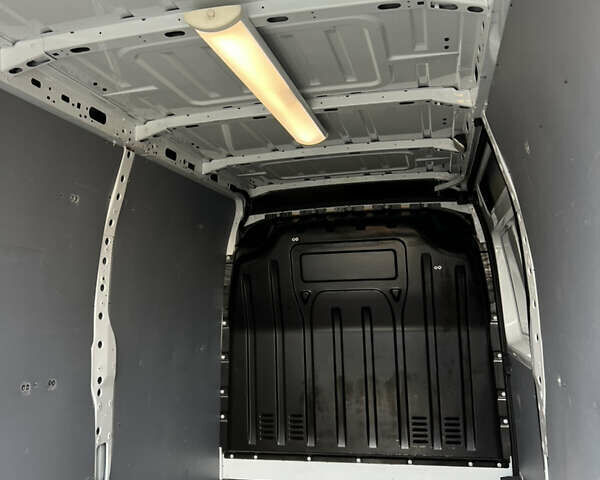 Білий Рено Мастєр, об'ємом двигуна 2.3 л та пробігом 360 тис. км за 17500 $, фото 27 на Automoto.ua