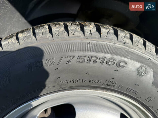 Білий Рено Мастєр, об'ємом двигуна 0 л та пробігом 217 тис. км за 19700 $, фото 11 на Automoto.ua