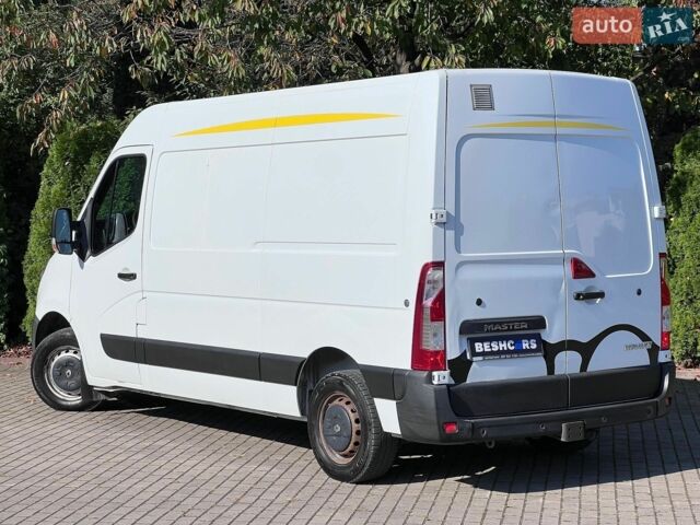 Белый Рено Мастер, объемом двигателя 2.3 л и пробегом 326 тыс. км за 13900 $, фото 6 на Automoto.ua