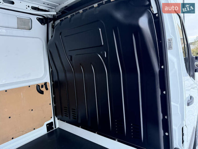 Белый Рено Мастер, объемом двигателя 2.3 л и пробегом 280 тыс. км за 17500 $, фото 80 на Automoto.ua