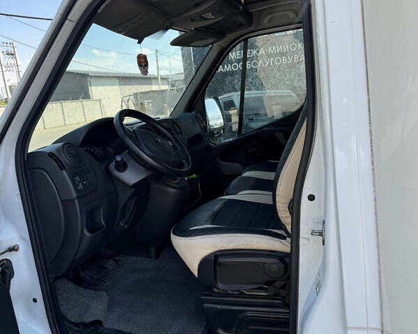 Білий Рено Мастєр, об'ємом двигуна 2.3 л та пробігом 574 тис. км за 13000 $, фото 11 на Automoto.ua