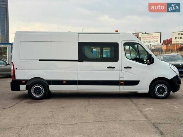 Белый Рено Мастер, объемом двигателя 2.3 л и пробегом 204 тыс. км за 23500 $, фото 9 на Automoto.ua