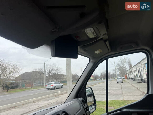 Белый Рено Мастер, объемом двигателя 2.3 л и пробегом 126 тыс. км за 17000 $, фото 8 на Automoto.ua