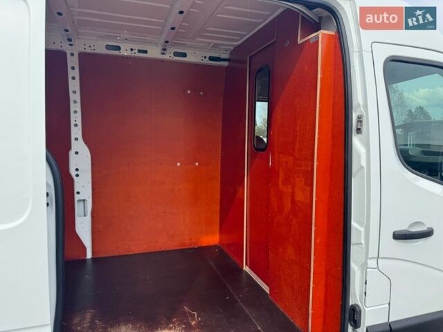 Белый Рено Мастер, объемом двигателя 2.3 л и пробегом 187 тыс. км за 16600 $, фото 47 на Automoto.ua