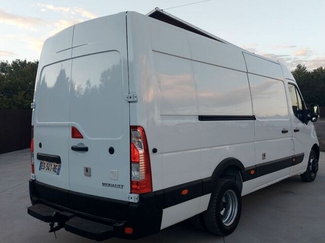 Белый Рено Мастер, объемом двигателя 2.3 л и пробегом 182 тыс. км за 18300 $, фото 10 на Automoto.ua