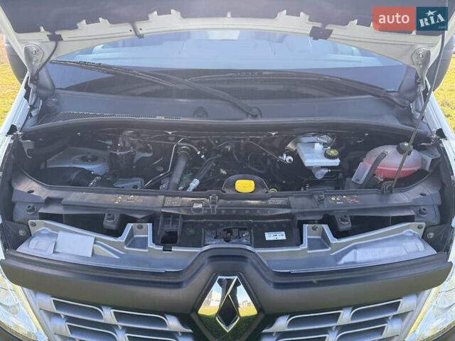 Білий Рено Мастєр, об'ємом двигуна 0 л та пробігом 217 тис. км за 19700 $, фото 65 на Automoto.ua