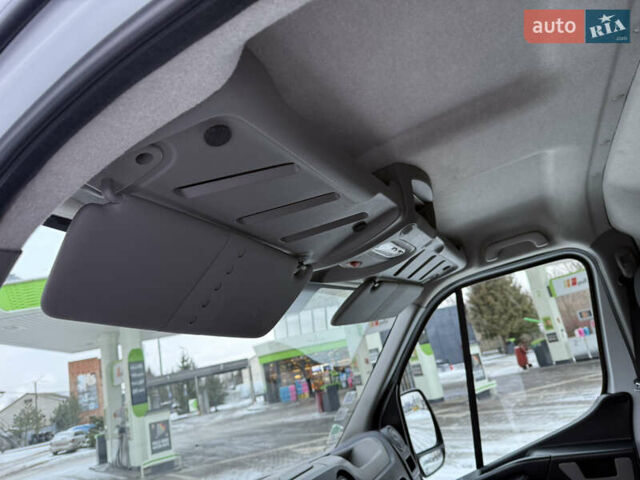 Белый Рено Мастер, объемом двигателя 2.3 л и пробегом 280 тыс. км за 17500 $, фото 43 на Automoto.ua