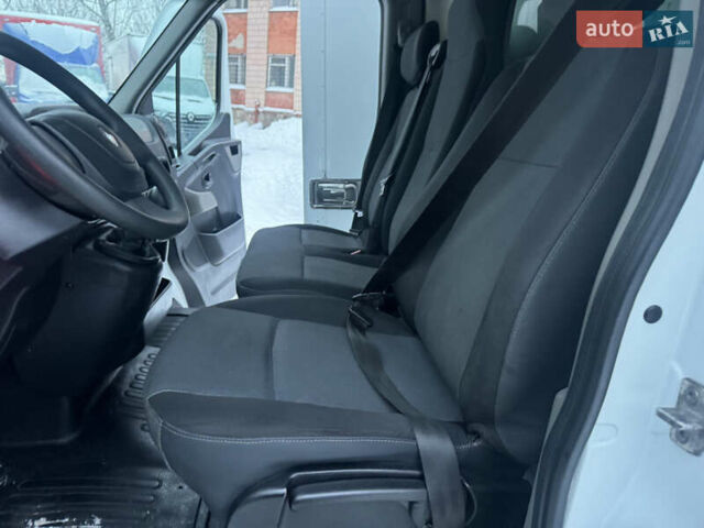 Білий Рено Мастєр, об'ємом двигуна 2.3 л та пробігом 191 тис. км за 18900 $, фото 32 на Automoto.ua