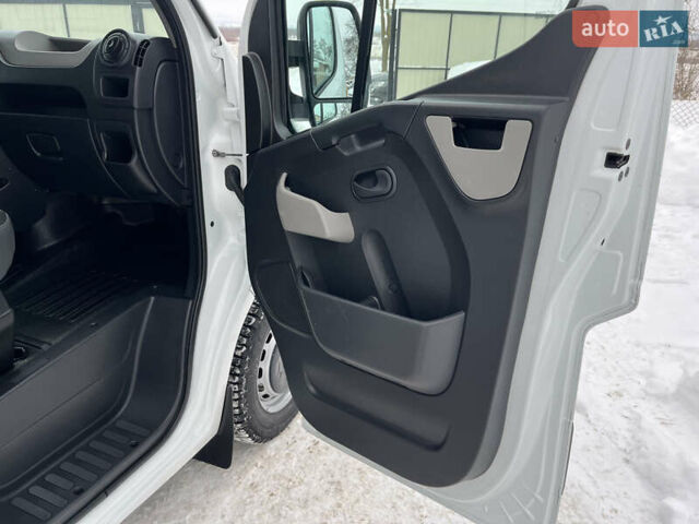 Белый Рено Мастер, объемом двигателя 2.3 л и пробегом 250 тыс. км за 17900 $, фото 29 на Automoto.ua