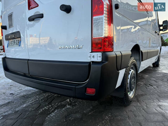 Белый Рено Мастер, объемом двигателя 2.3 л и пробегом 292 тыс. км за 16500 $, фото 18 на Automoto.ua
